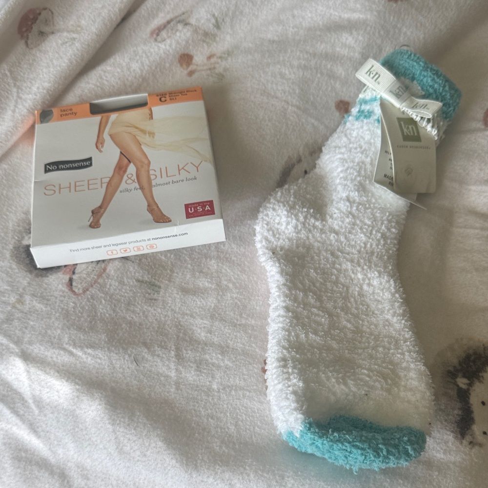 No Nonsense Sheer & Silky White and Blue Socks